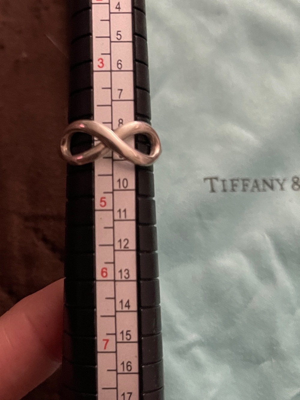 Tiffany & Co. extremely rare Sterling Silver Elephant Band size
5 - Picture 7 of 9